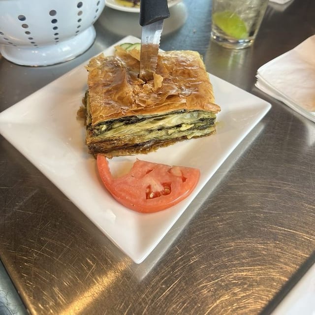 Spanakopita / Σπανακόπιτα (Large).